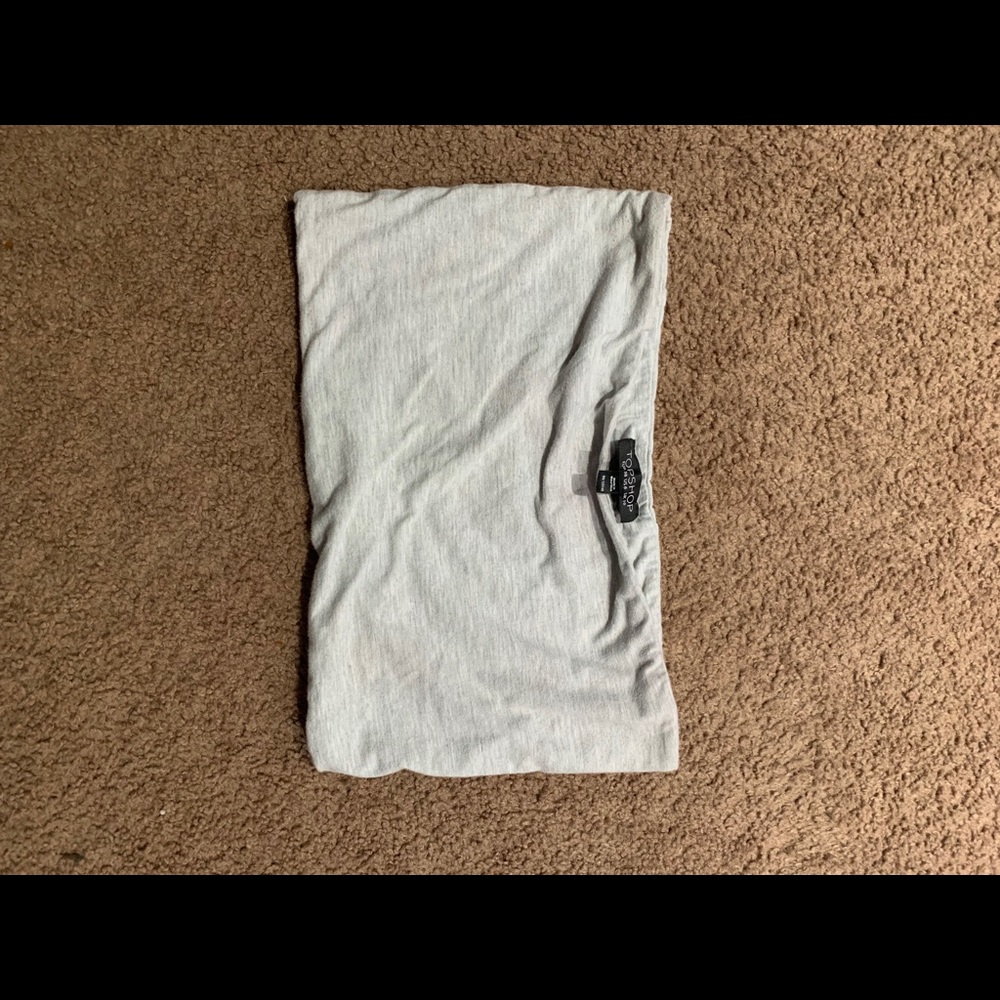 Clothes - Picture 3 of 4
